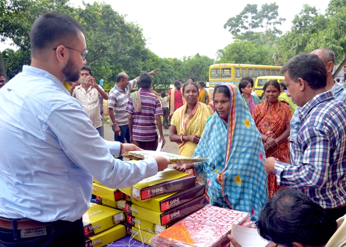 Kingston School of Management and Science Kolkata Winter Wear Distribution photo 9