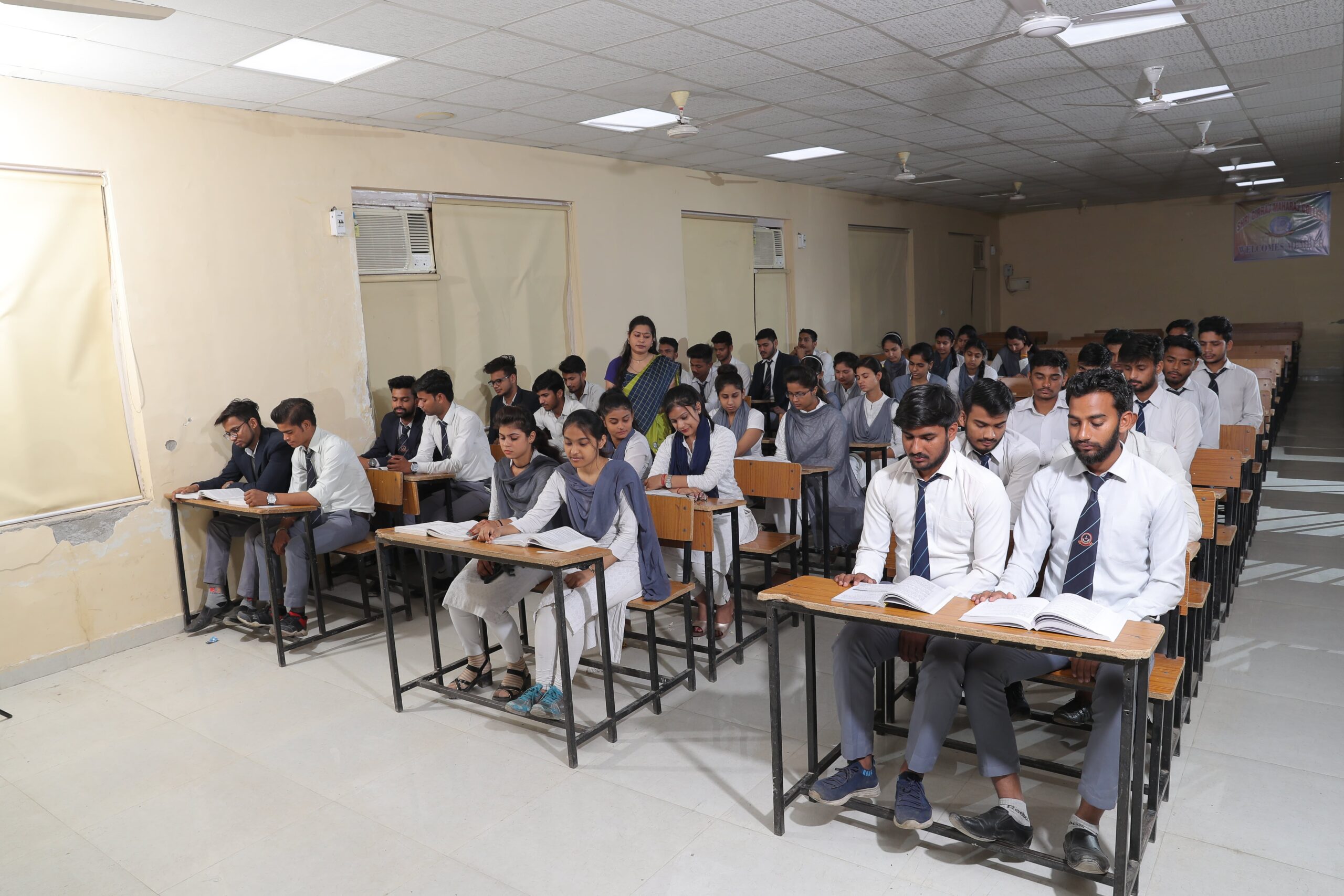 Shri Girraj Maharaj College Mathura Campus photo 7