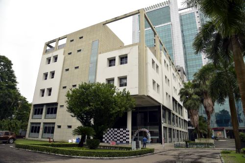 International Management & Analytics School Kolkata Campus Building photo 6