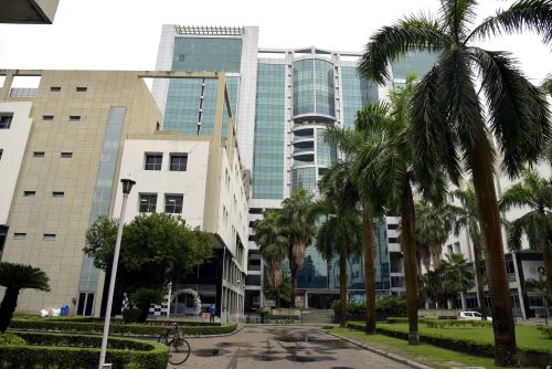 International Management & Analytics School Kolkata Campus Building photo 5