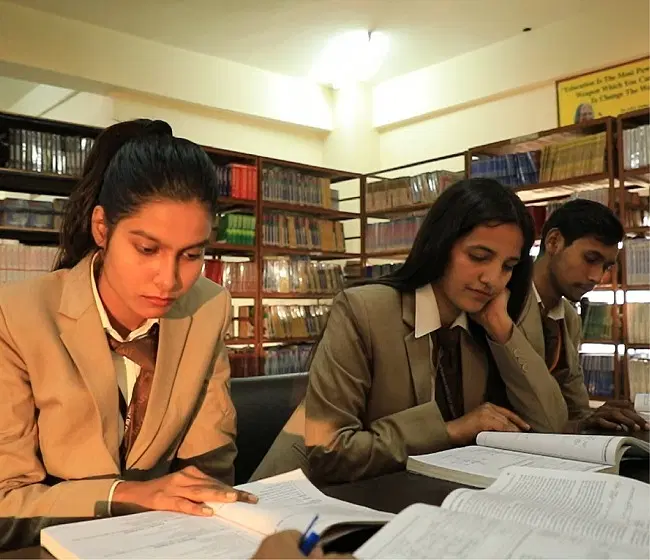 IIMT College of Law Greater Noida Campus & Facilities photo 9
