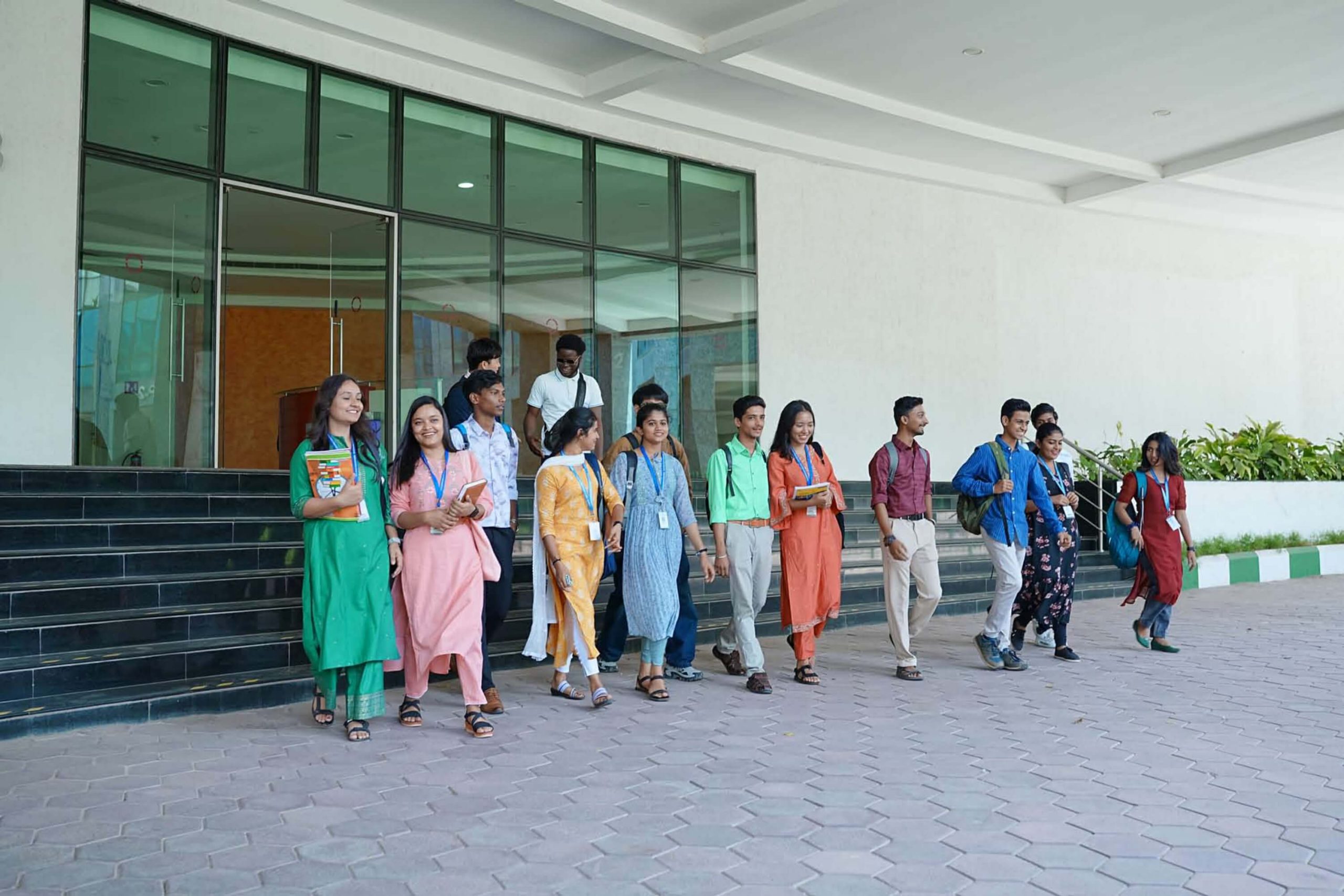 S-VYASA University University Academic Building photo 13