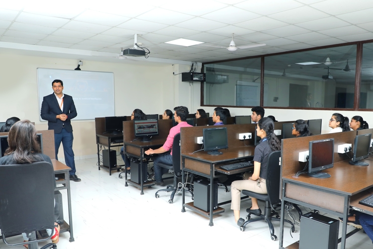APSIT Comp  Labs photo 1