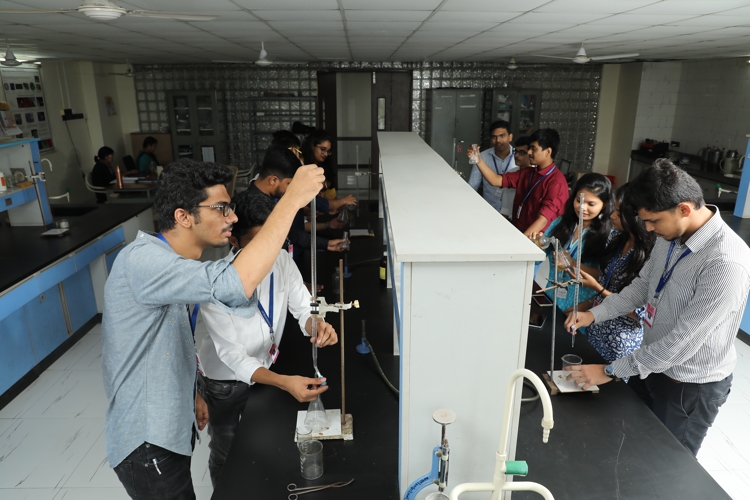 APSIT Laboratory photo 2