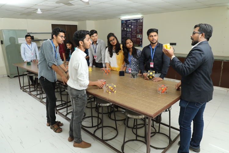 APSIT Laboratory photo 3
