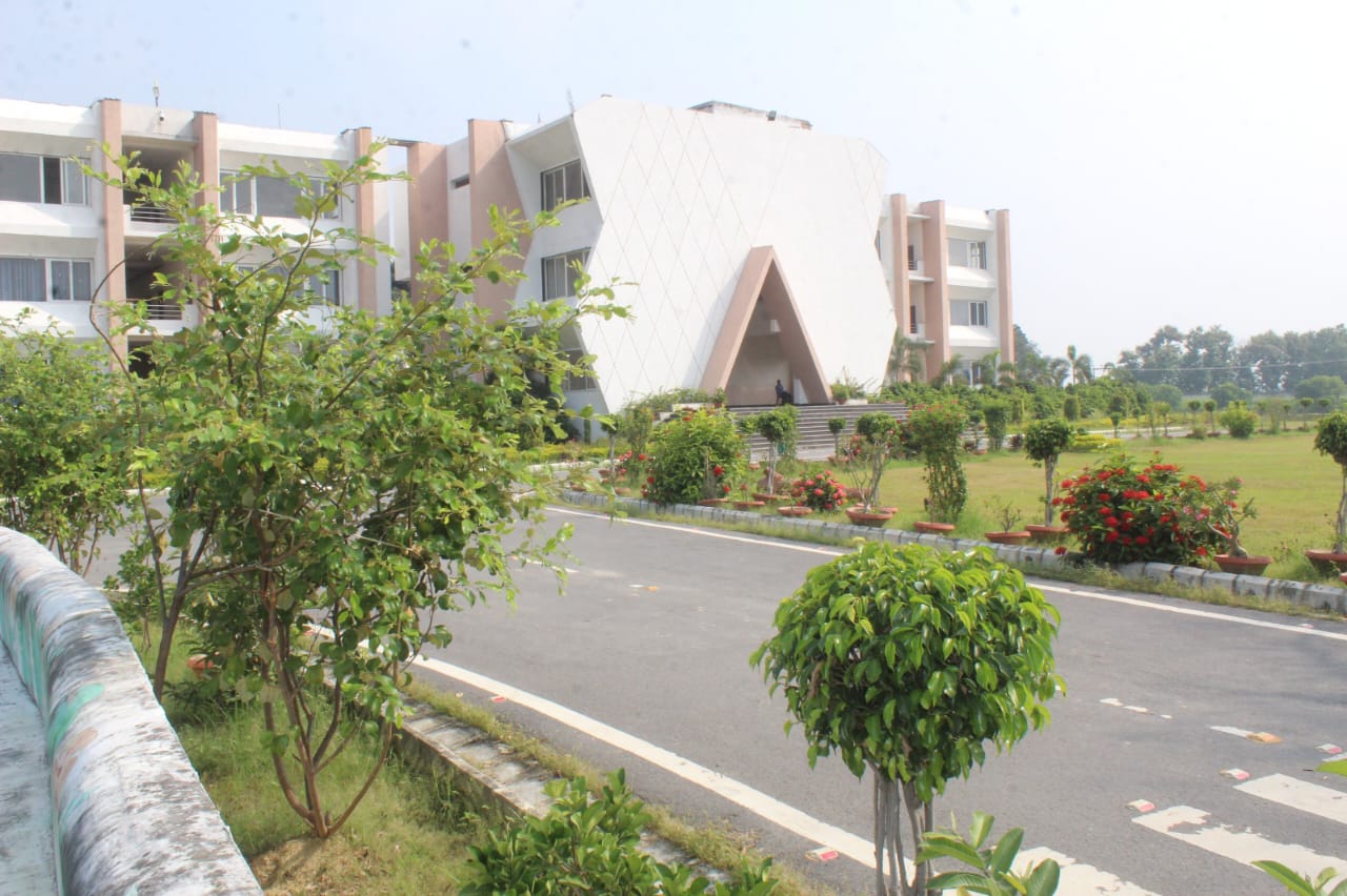 R S Pharmacy College Infrastructure photo 3