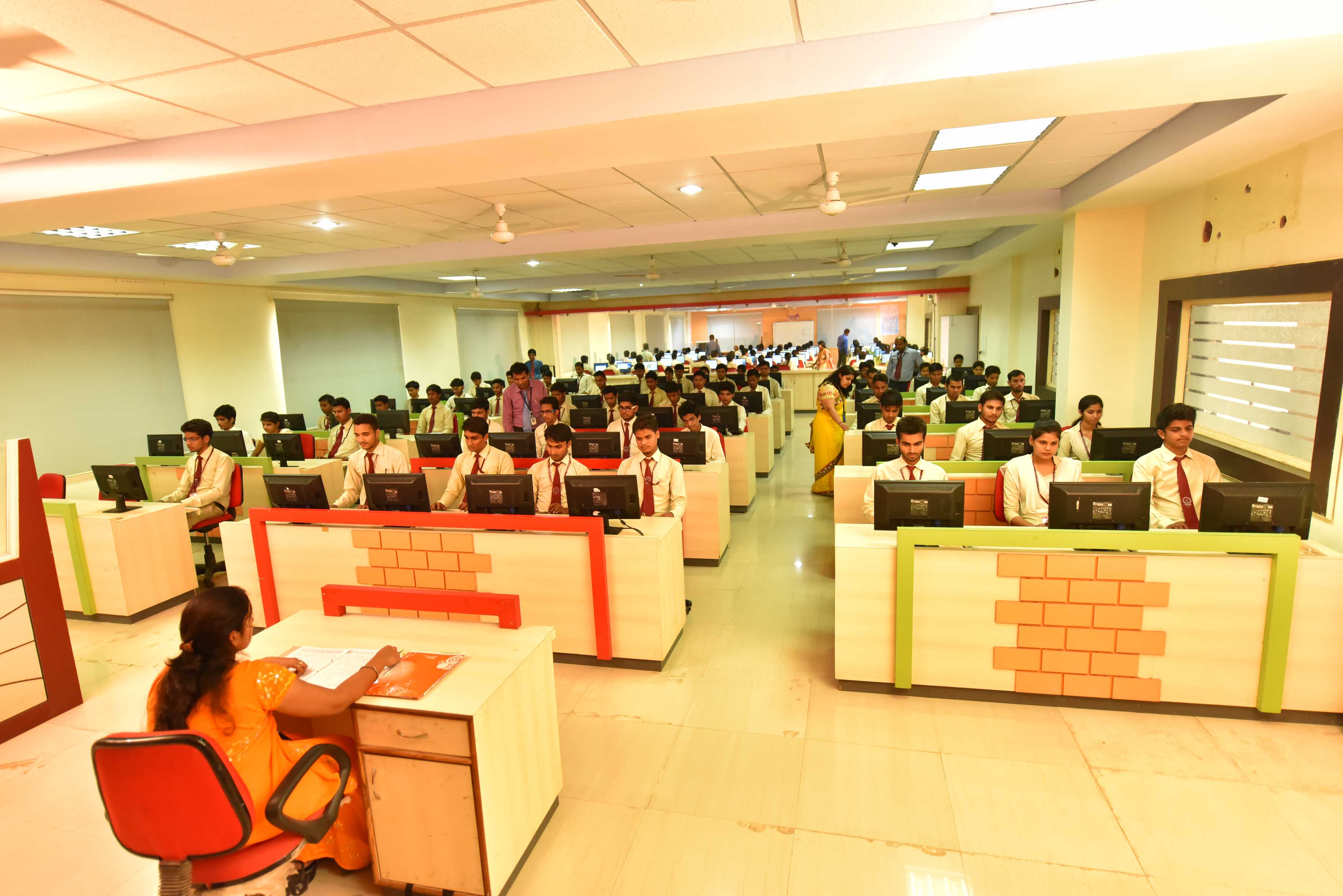 Technocrats Group of Institutions Bhopal Laboratories and Equipments photo 8
