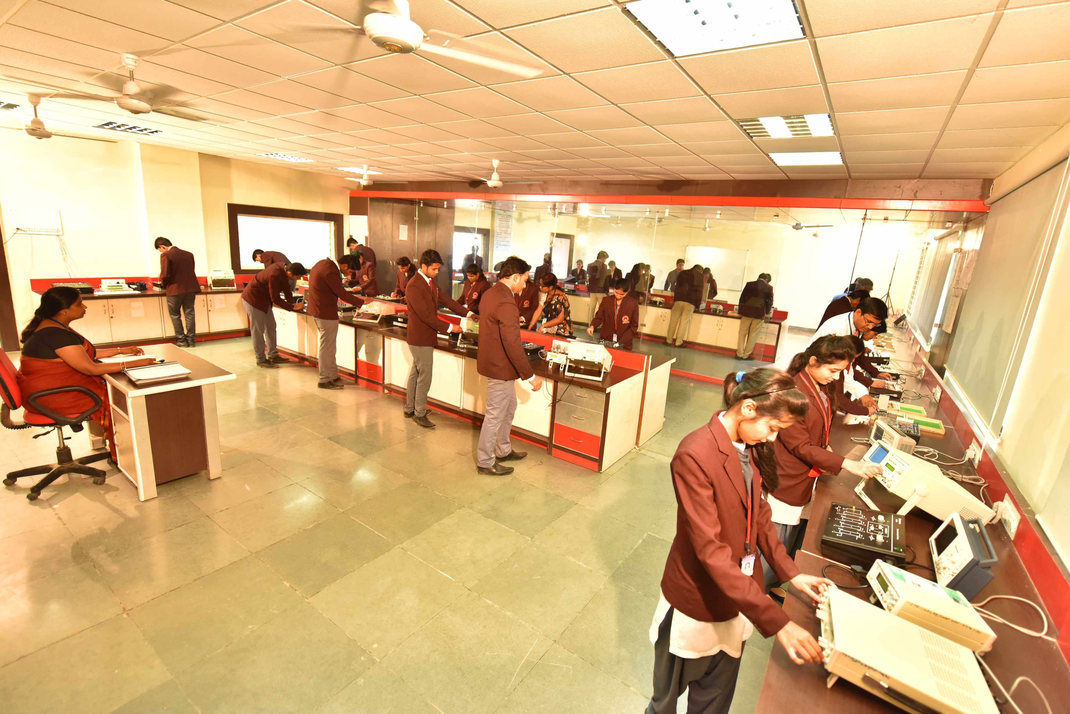 Technocrats Group of Institutions Bhopal Laboratories and Equipments photo 10