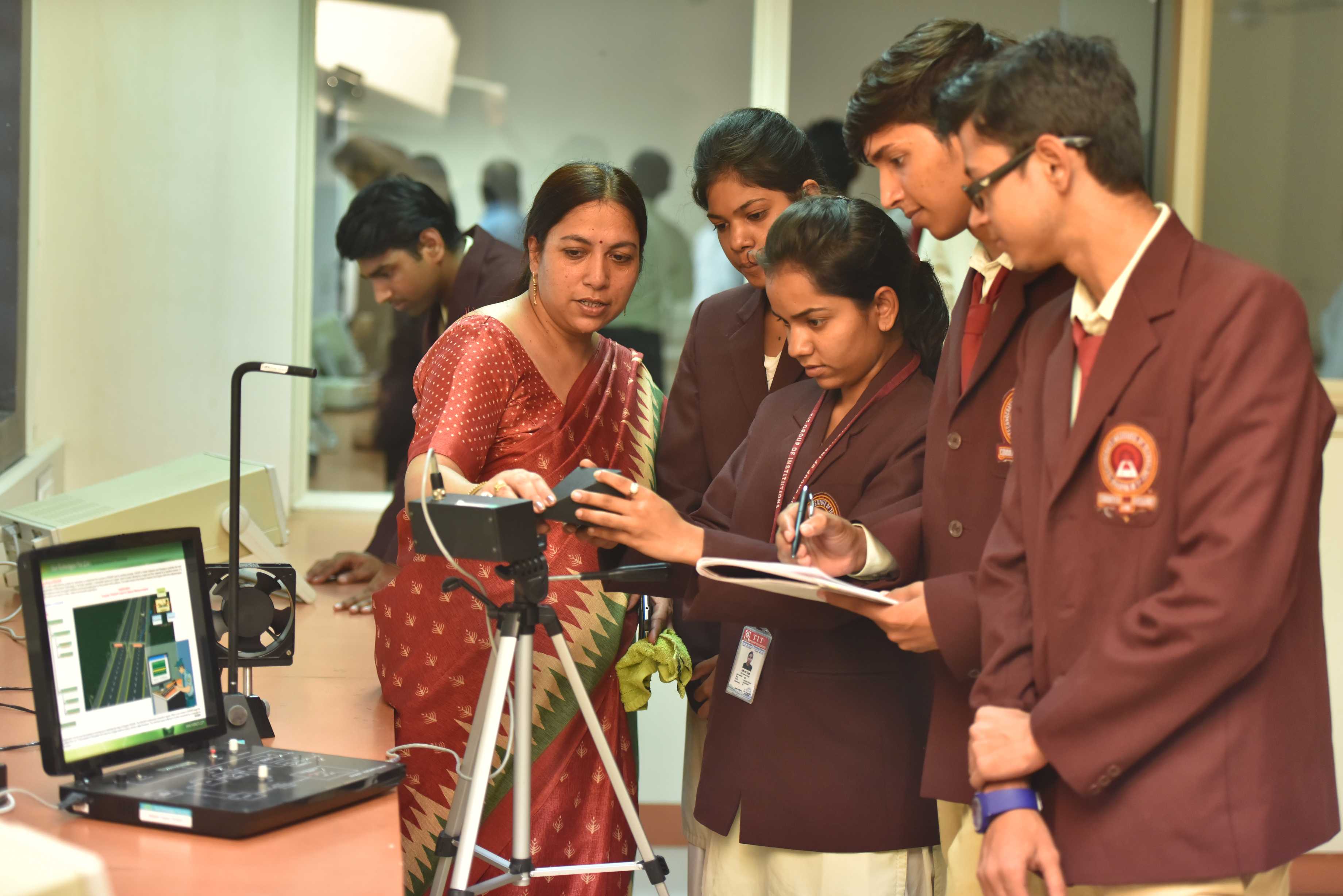 Technocrats Group of Institutions Bhopal Laboratories and Equipments photo 11
