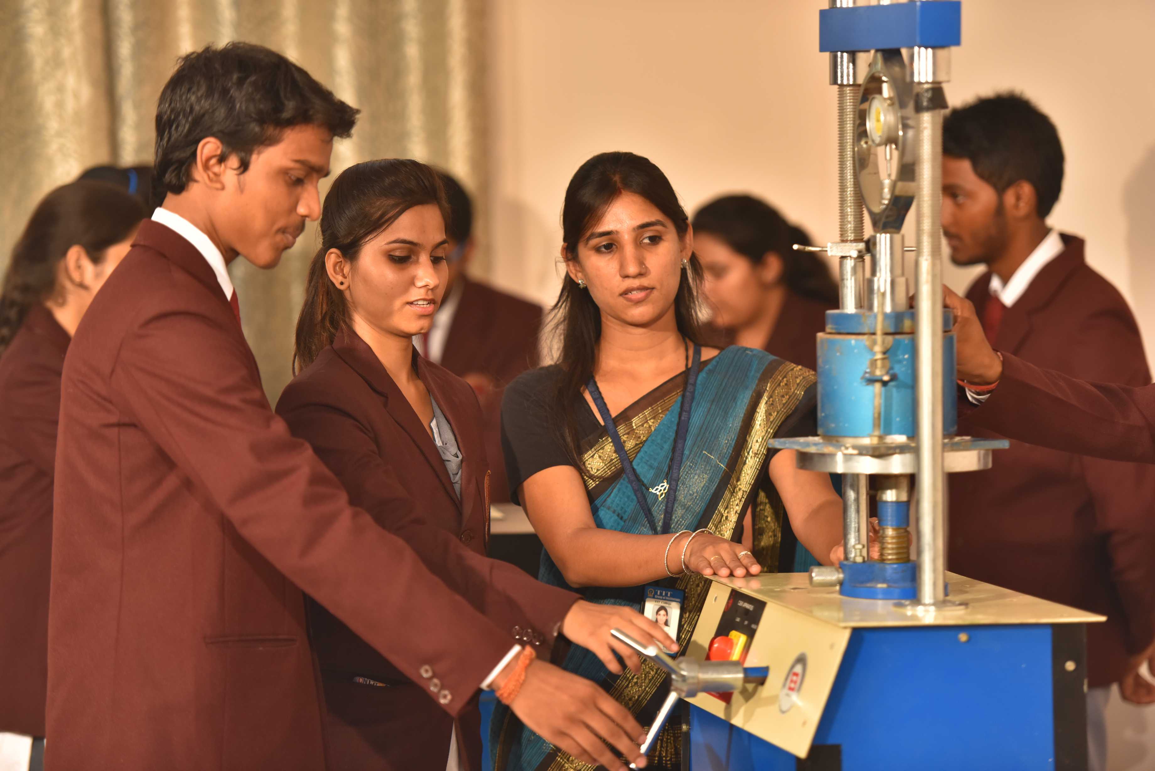 Technocrats Group of Institutions Bhopal Laboratories and Equipments photo 14