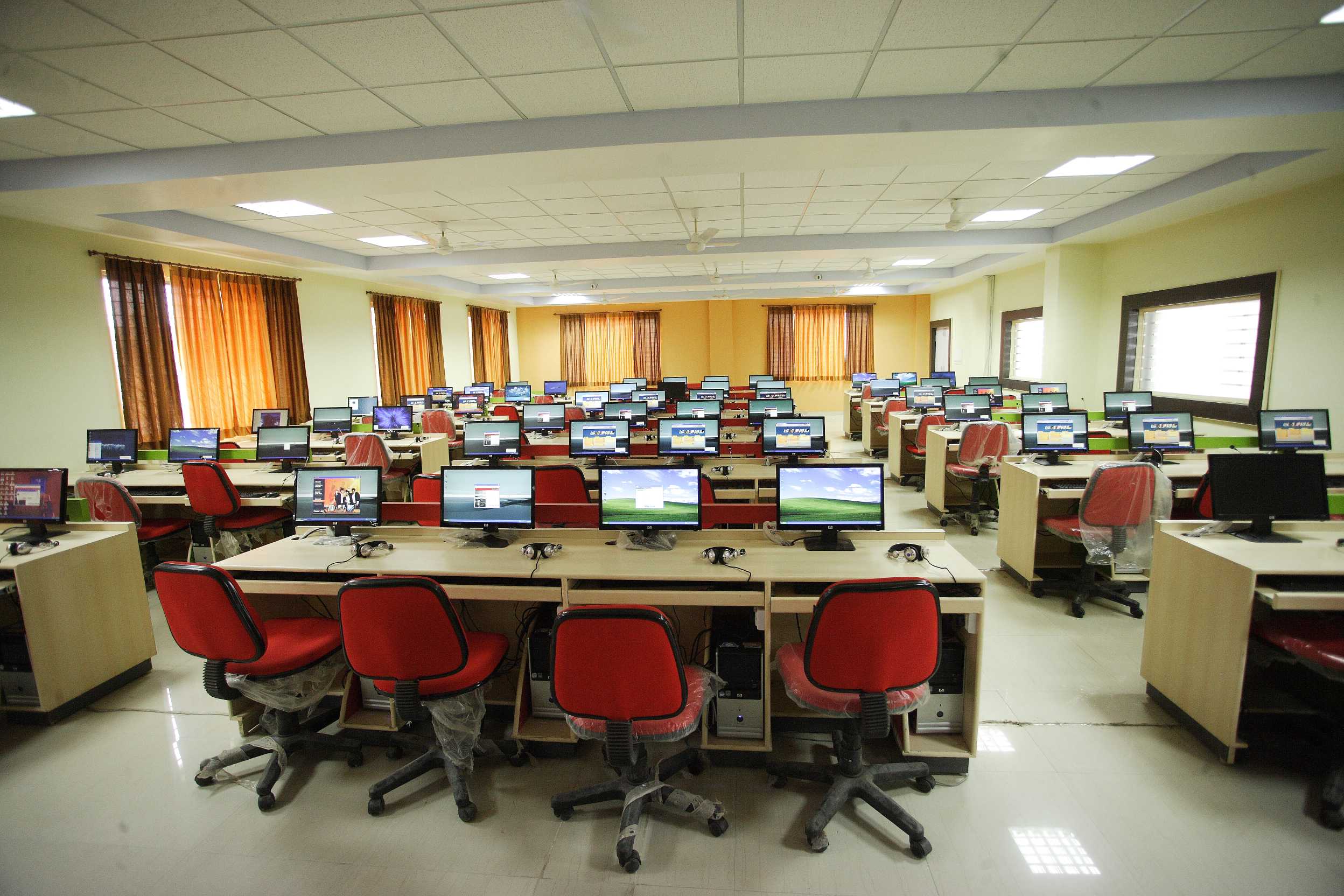 Technocrats Group of Institutions Bhopal Computer Lab photo 3