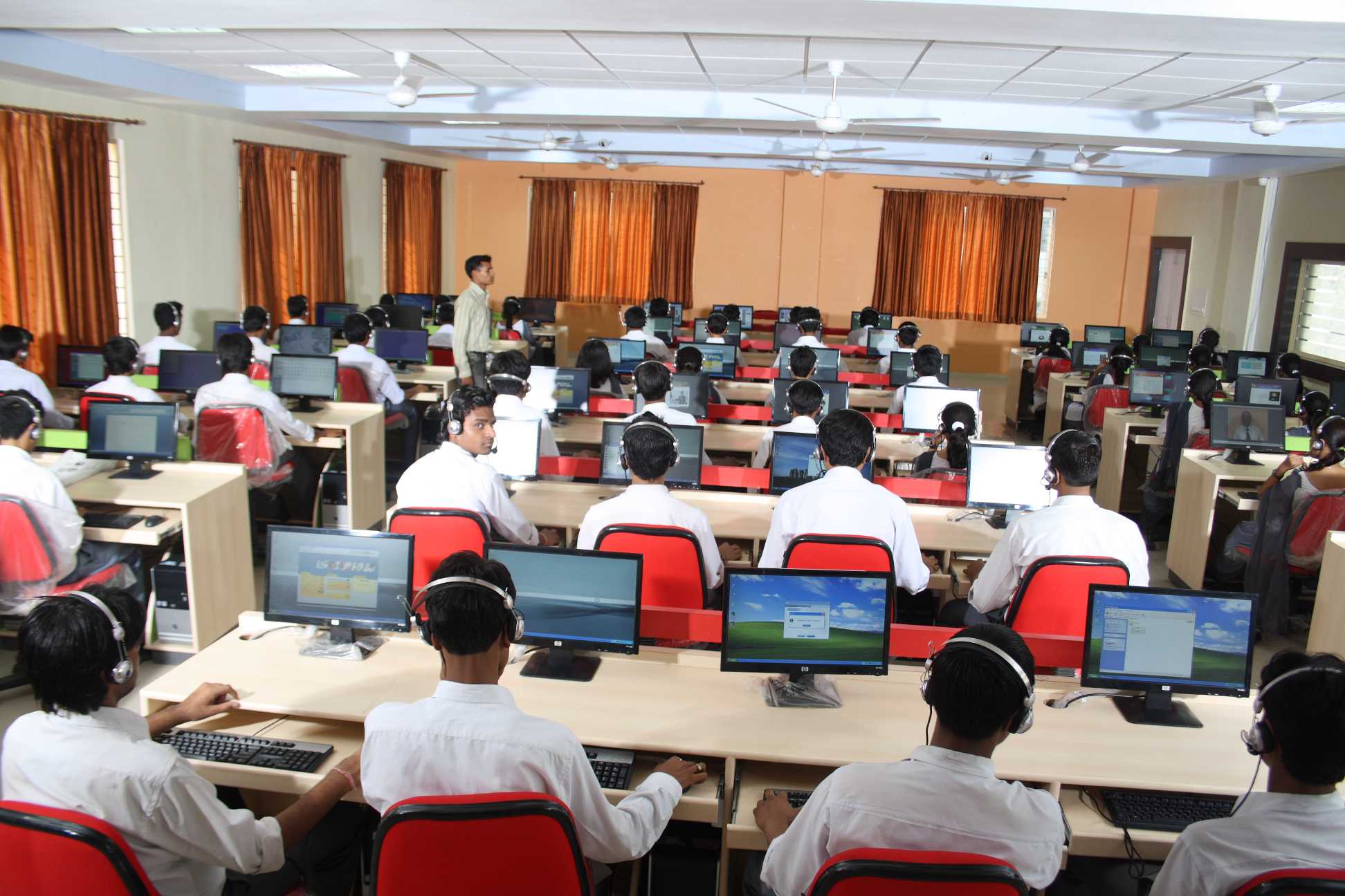 Technocrats Group of Institutions Bhopal Computer Lab photo 12