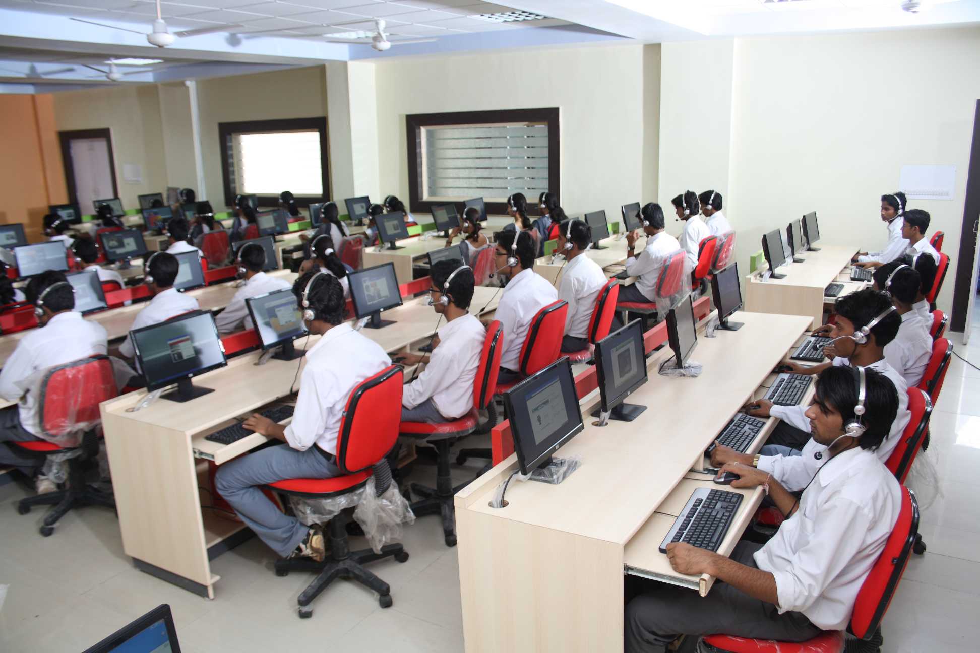 Technocrats Group of Institutions Bhopal Computer Lab photo 15