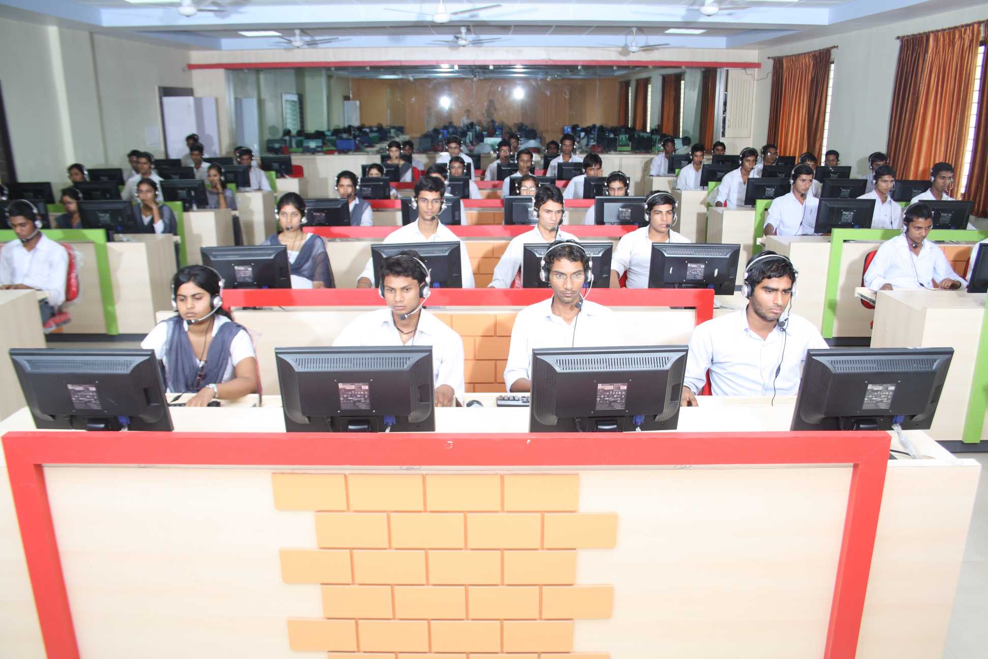 Technocrats Group of Institutions Bhopal Computer Lab photo 21