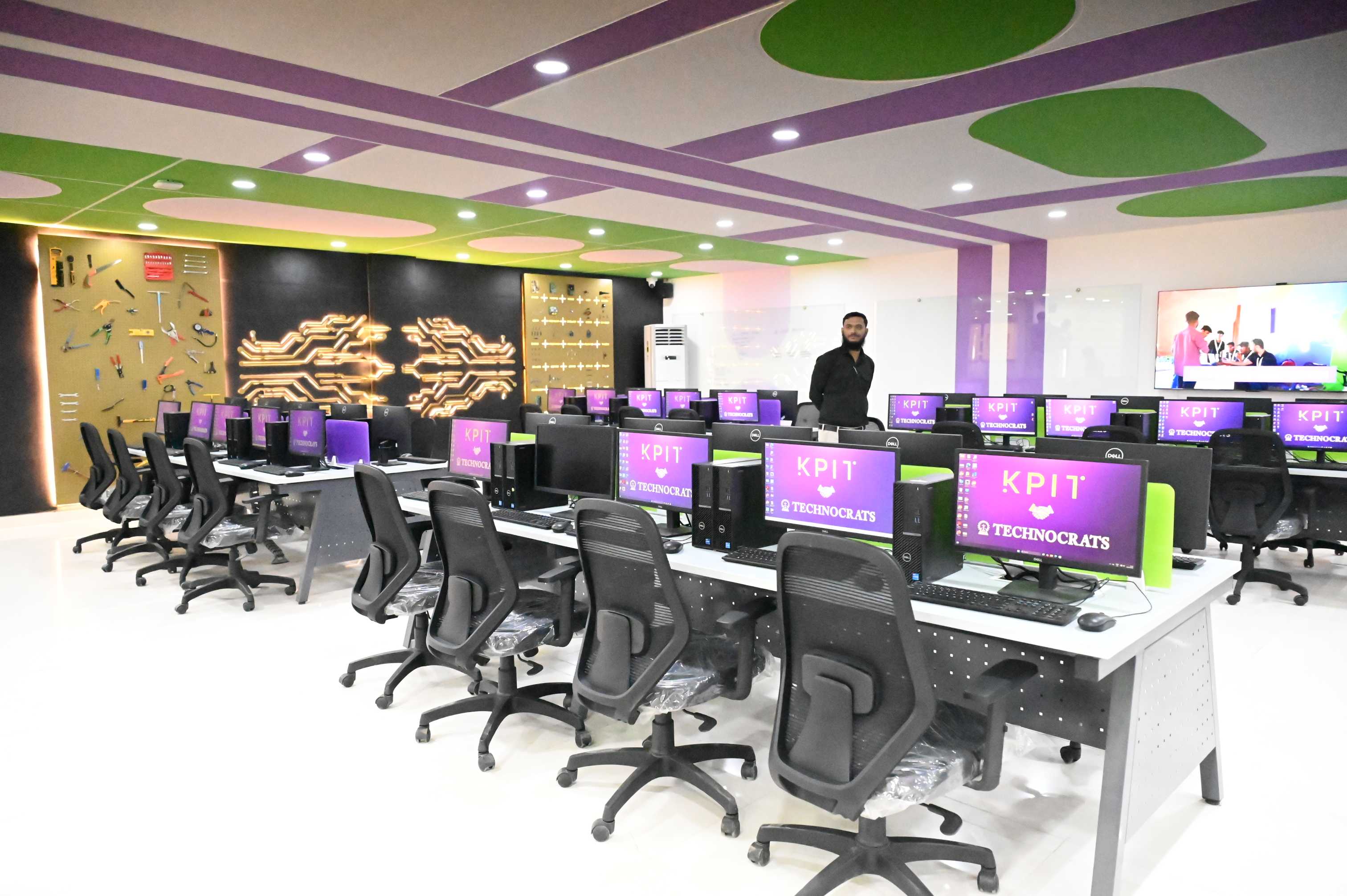 Technocrats Group of Institutions Bhopal KPIT Mobility Lab photo 24