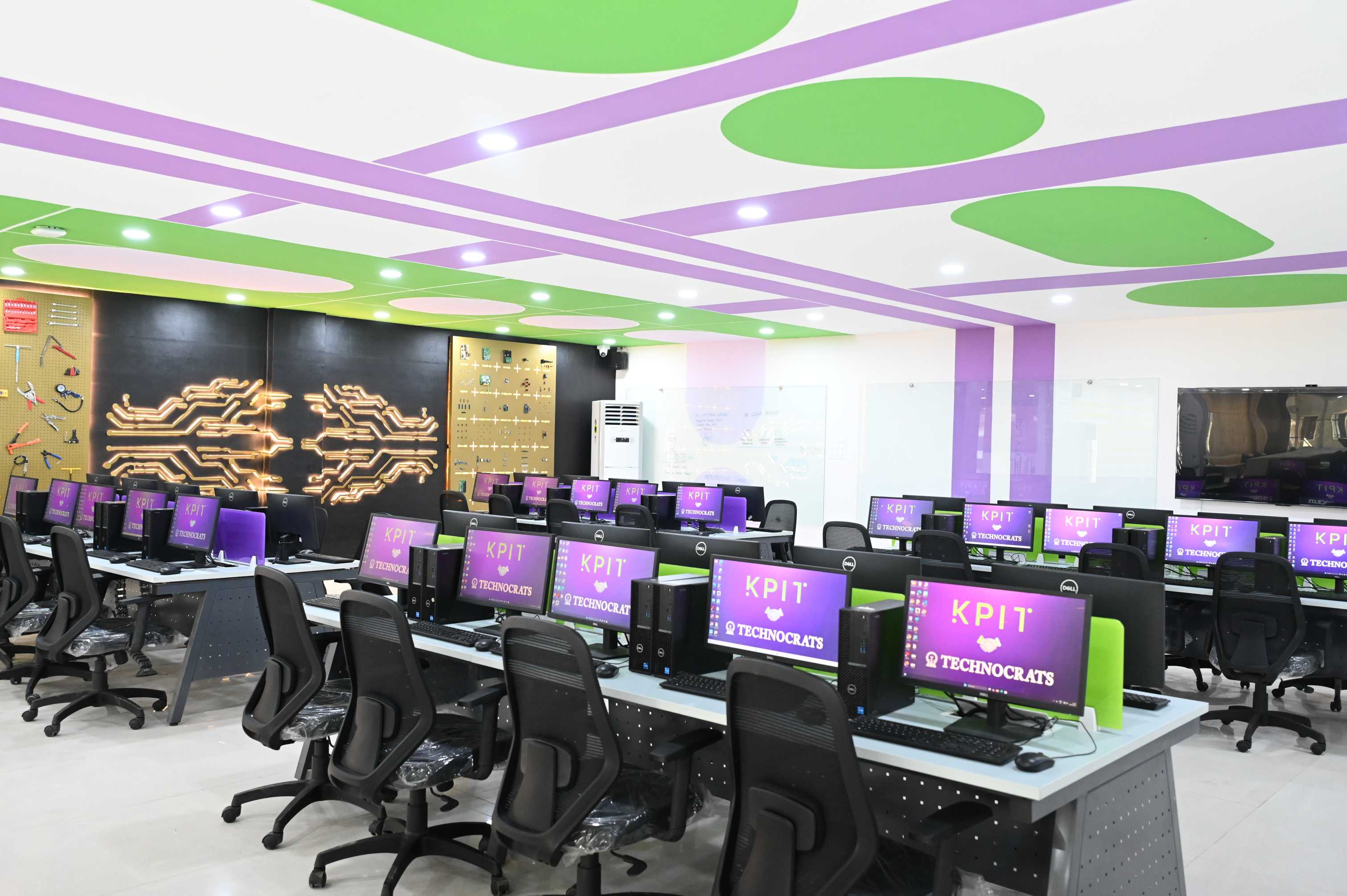 Technocrats Group of Institutions Bhopal KPIT Mobility Lab photo 32