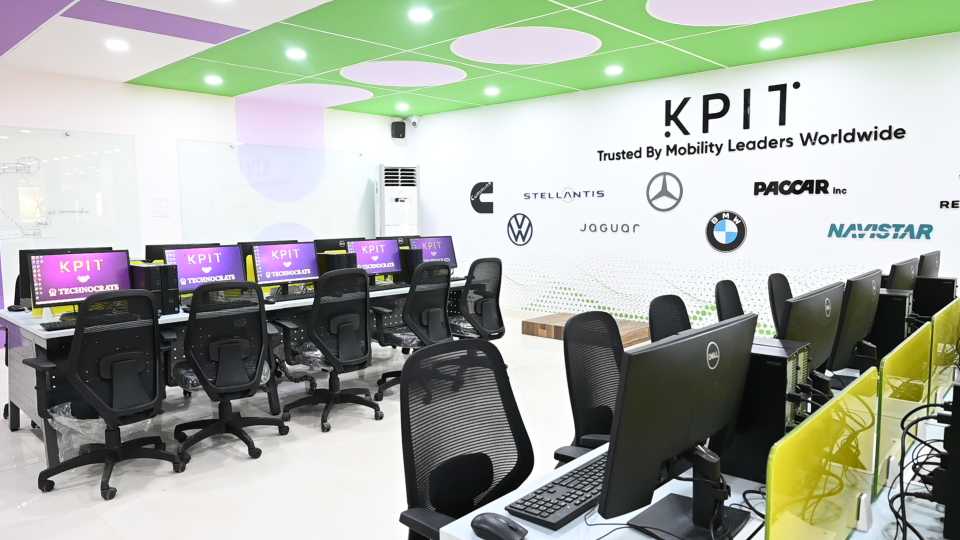 Technocrats Group of Institutions Bhopal KPIT Mobility Lab photo 33