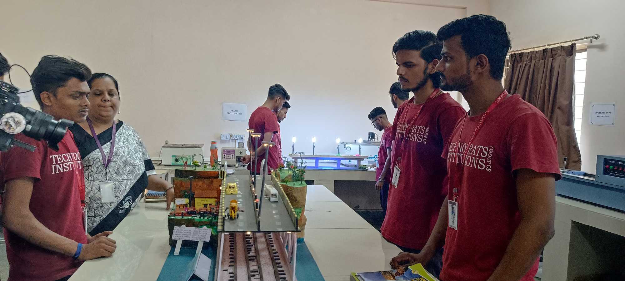 Technocrats Group of Institutions Bhopal Labs photo 15