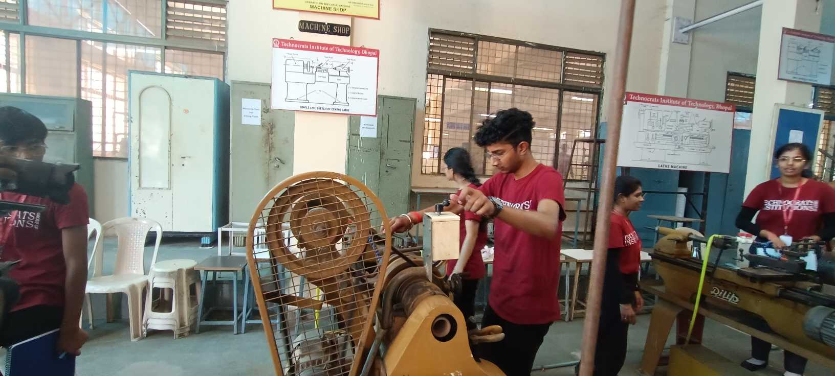 Technocrats Group of Institutions Bhopal Labs photo 25