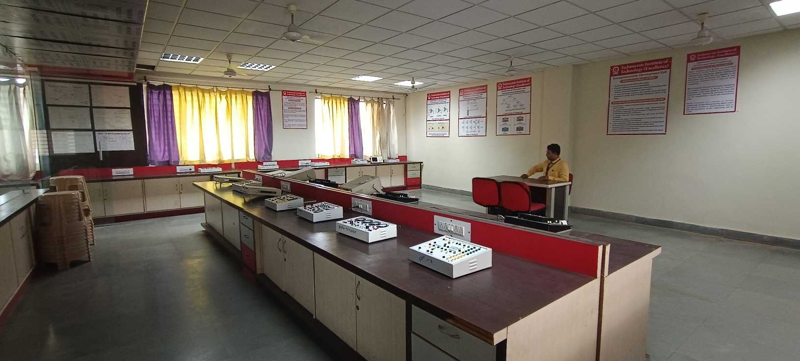 Technocrats Group of Institutions Bhopal Labs photo 37