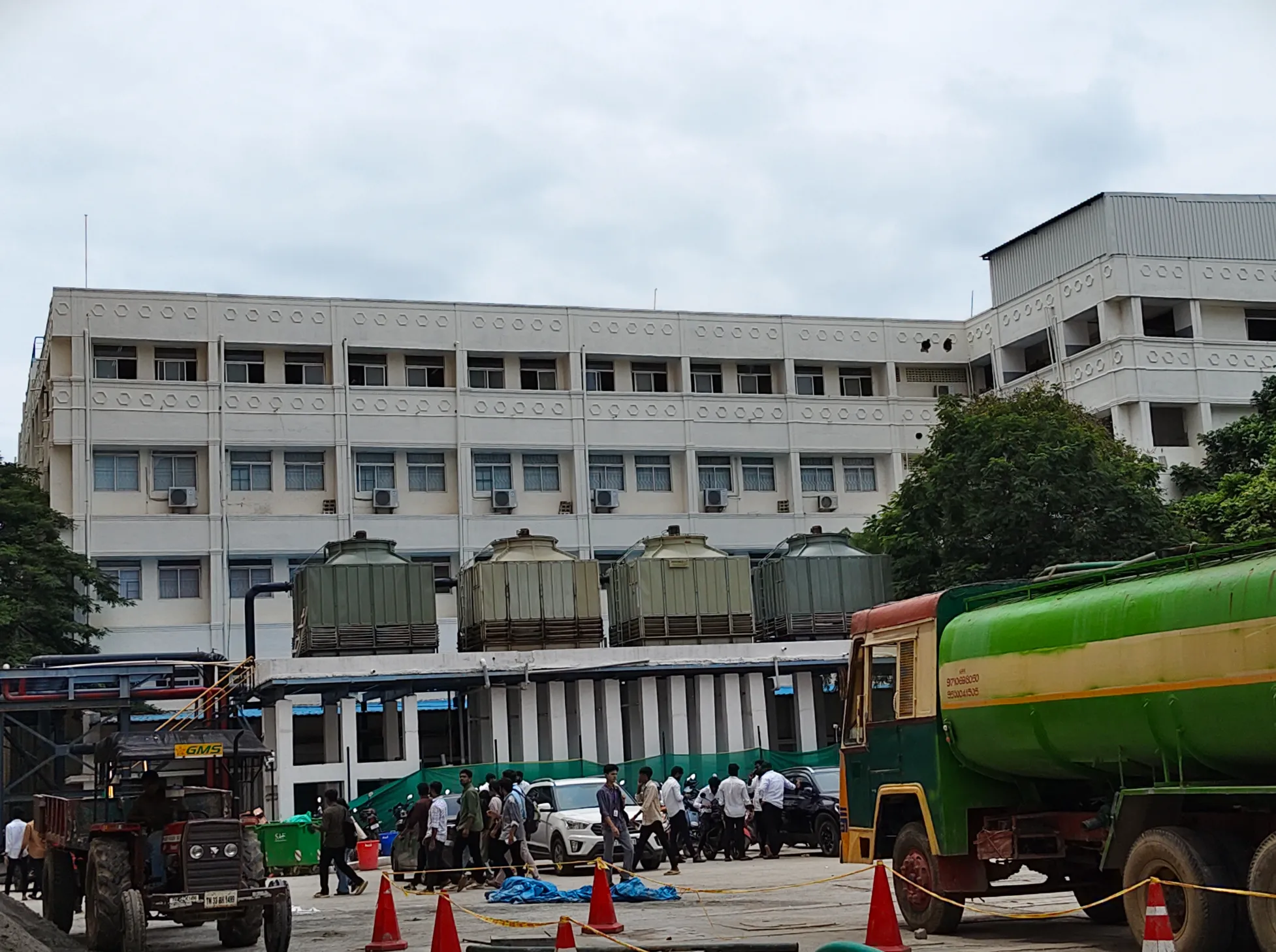 SRM University Chennai Campus photo 10