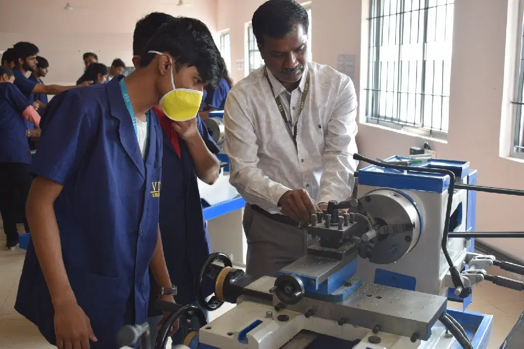 VIT Bhopal Academic Building photo 18