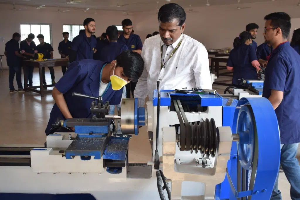 VIT Bhopal Academic Building photo 17