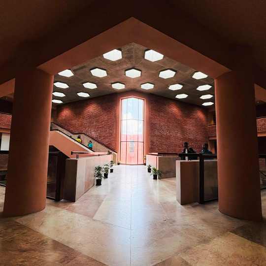 Chandigarh University Lucknow Academic Building photo 4