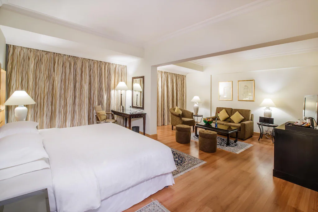 Emversity School of International Hospitality,Goa Sunday Suites Excelsior Hotel Deira photo 4