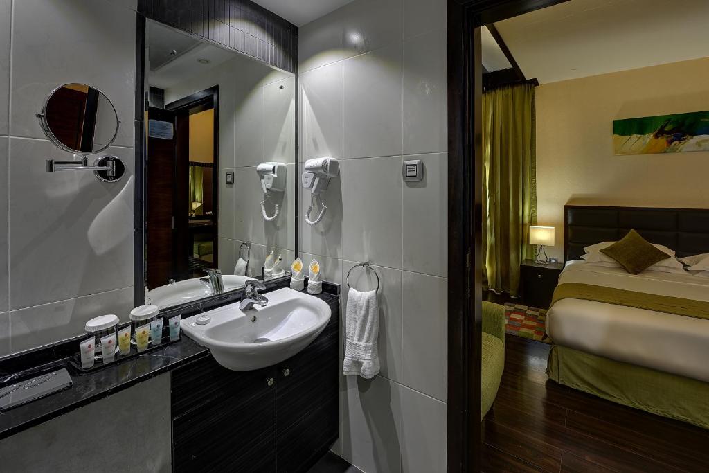 Emversity School of International Hospitality,Goa Sunday Marina View Hotel Apartments photo 31