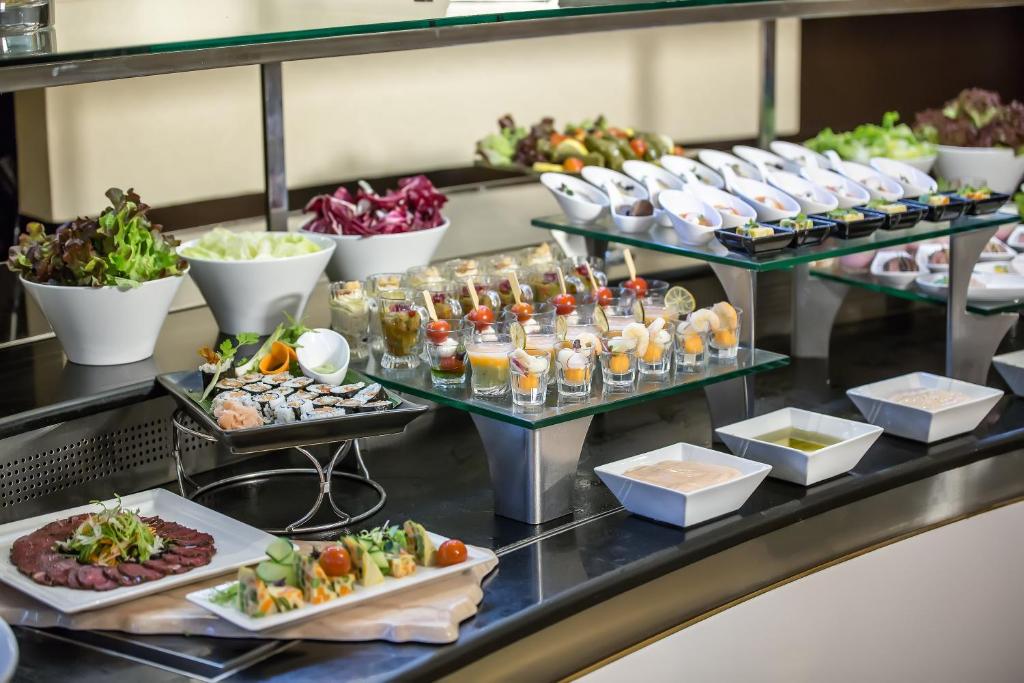 Emversity School of International Hospitality,Goa Sunday Hotel Holiday International Dubai photo 11