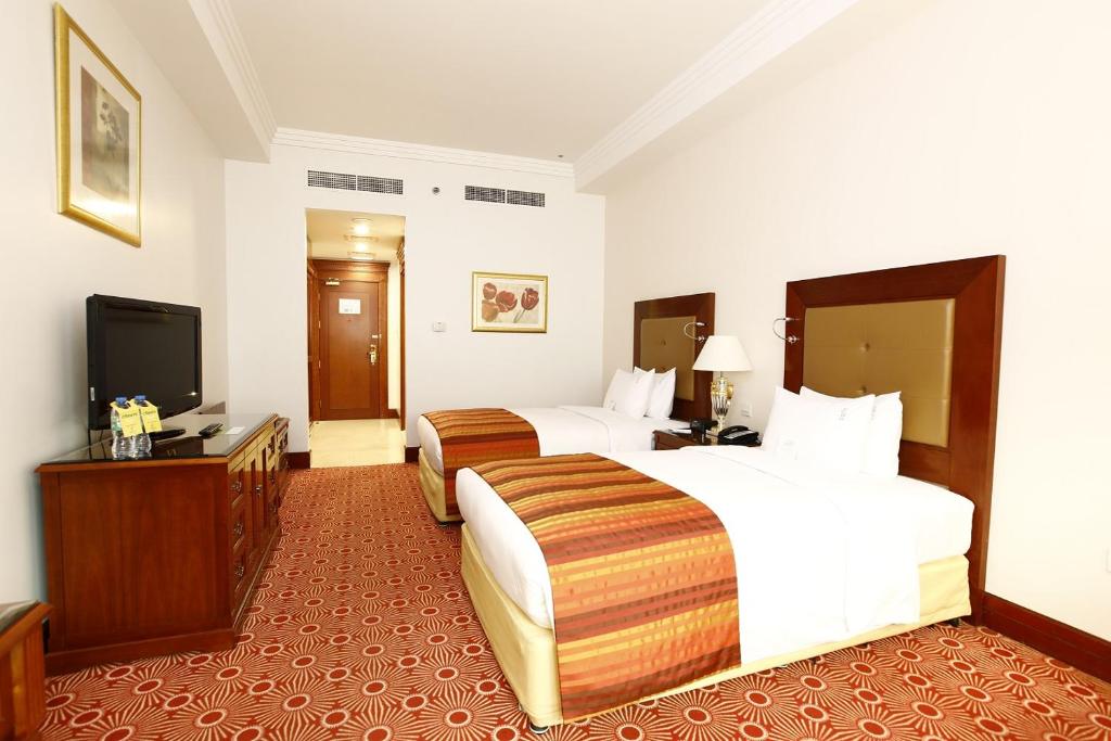 Emversity School of International Hospitality,Goa Sunday Hotel Holiday International Dubai photo 19