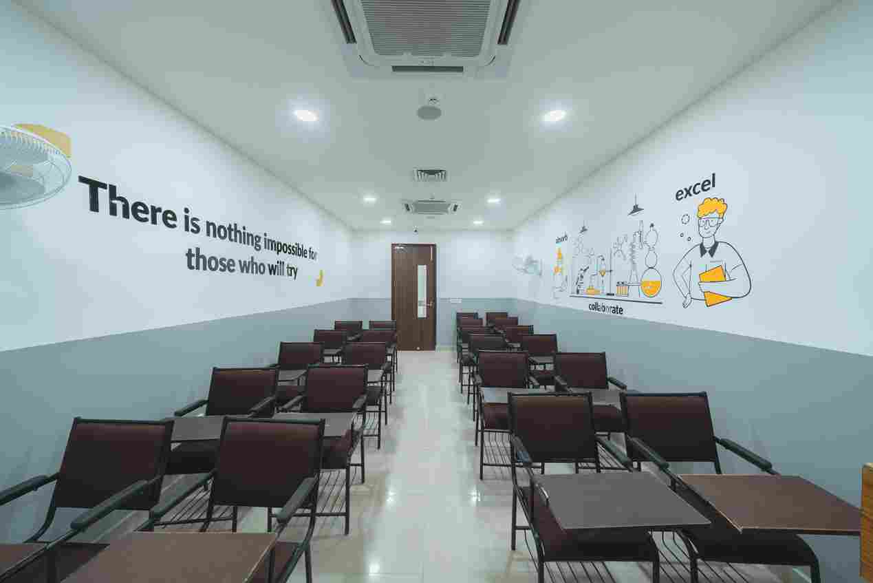 Emversity School of Hospitality & Allied Health Sciences, Lucknow Lucknow Office Space photo 9