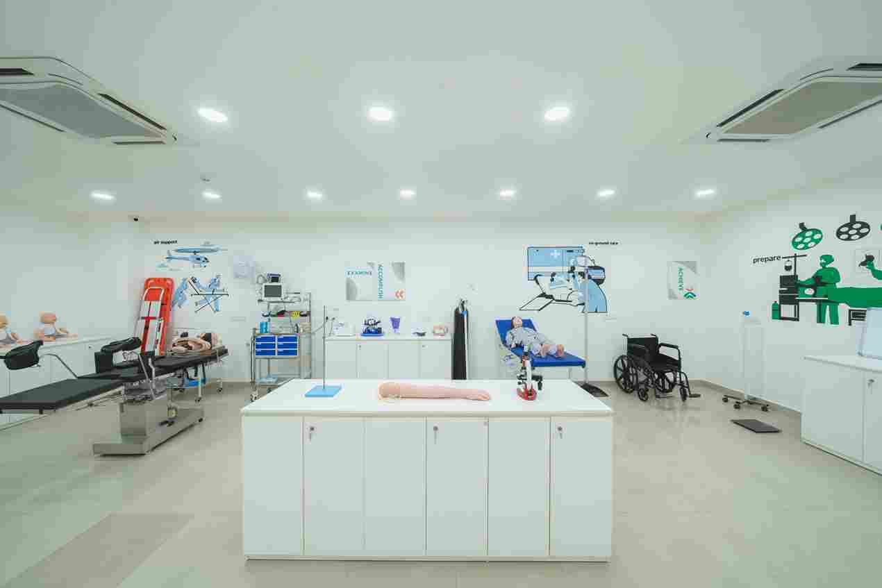 Emversity School of Hospitality & Allied Health Sciences, Lucknow Lucknow Office Space photo 17