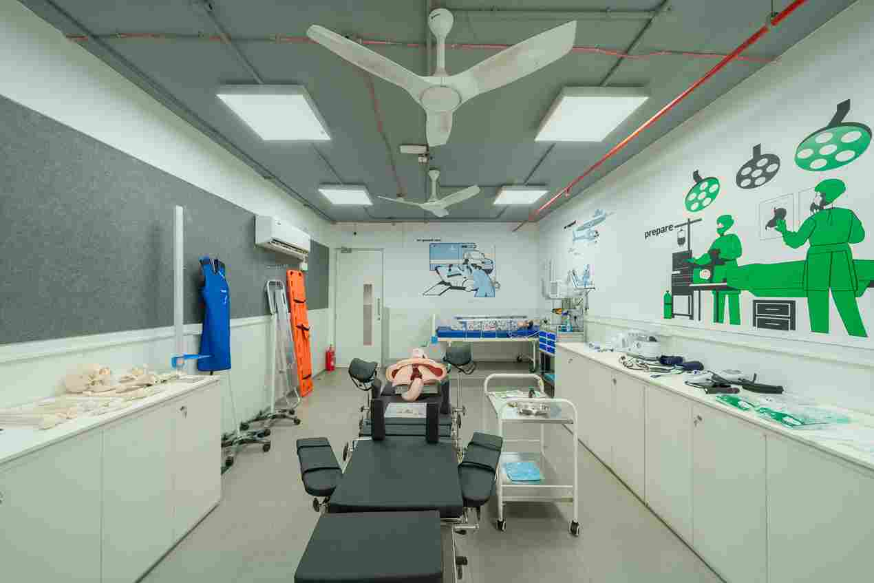 Emversity School of Hospitality & Allied Health Sciences, Vizag Vishakapatnam Office Space photo 35
