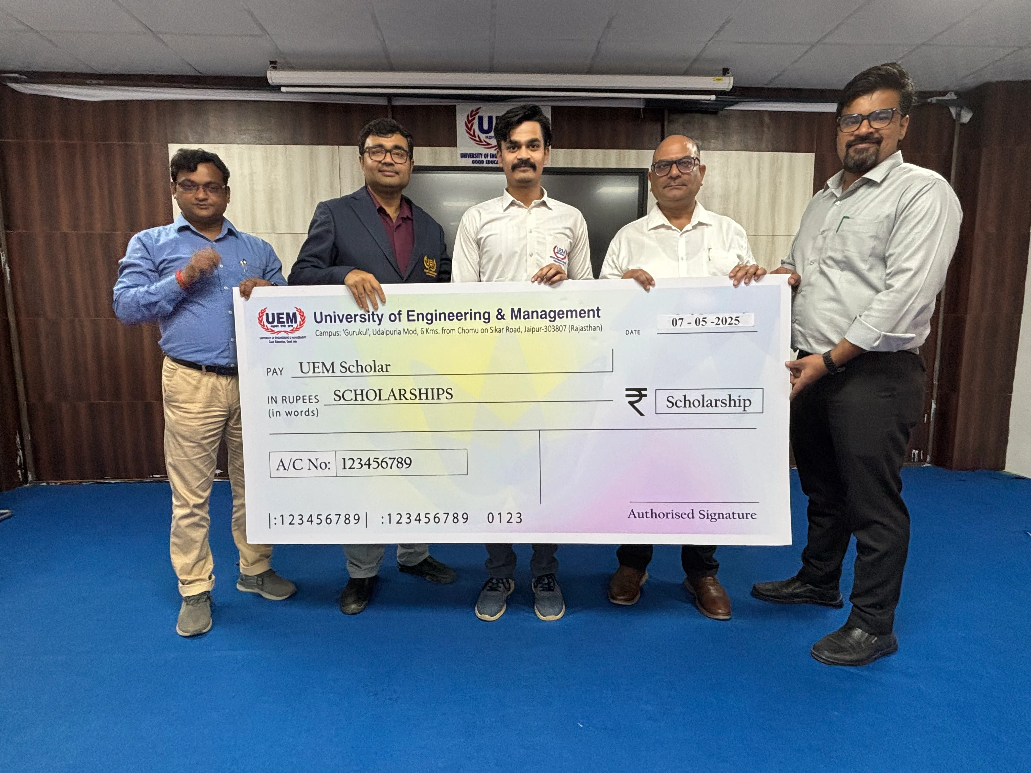 UEM Jaipur Schloarships photo 5