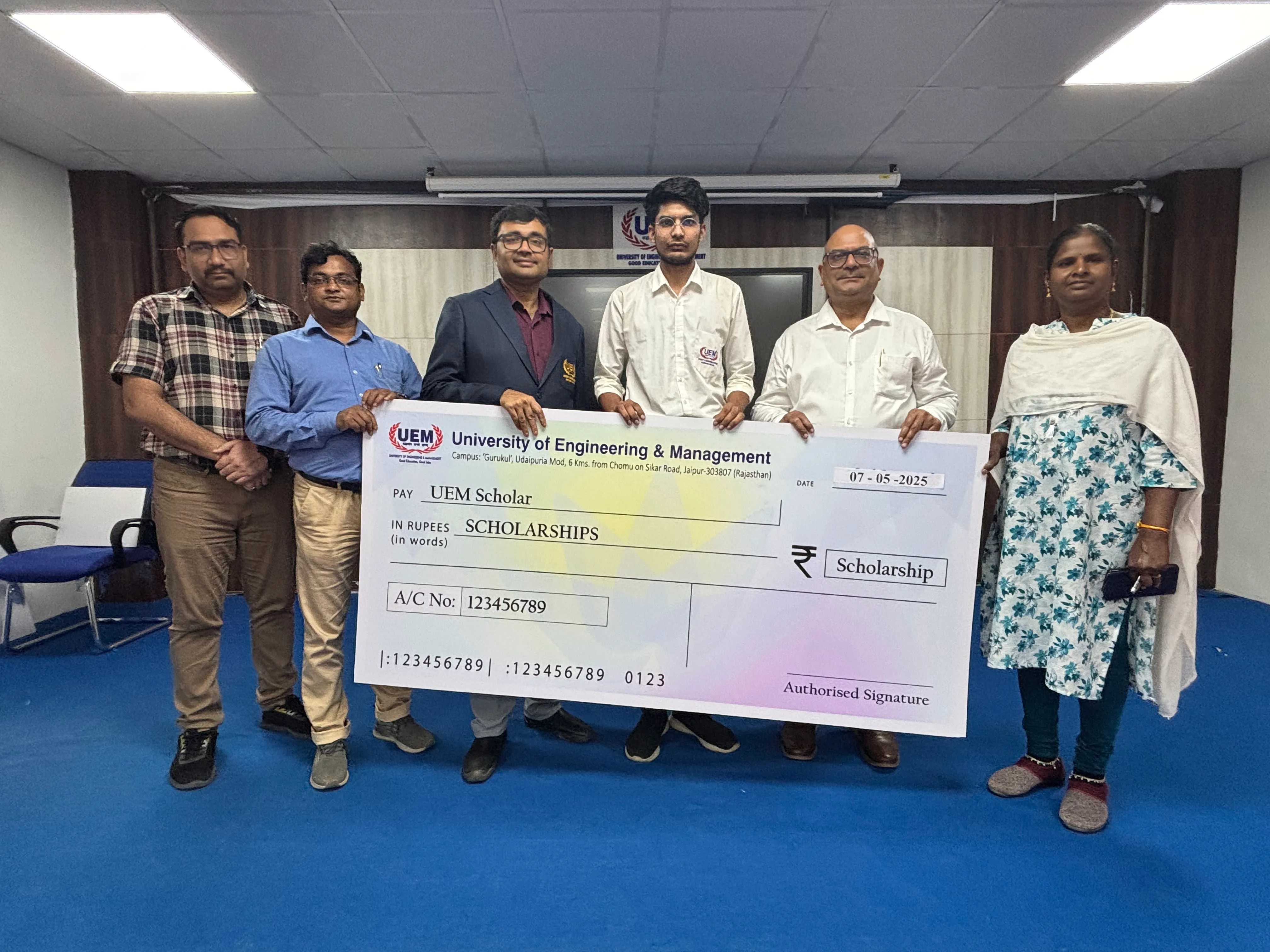 UEM Jaipur Schloarships photo 20
