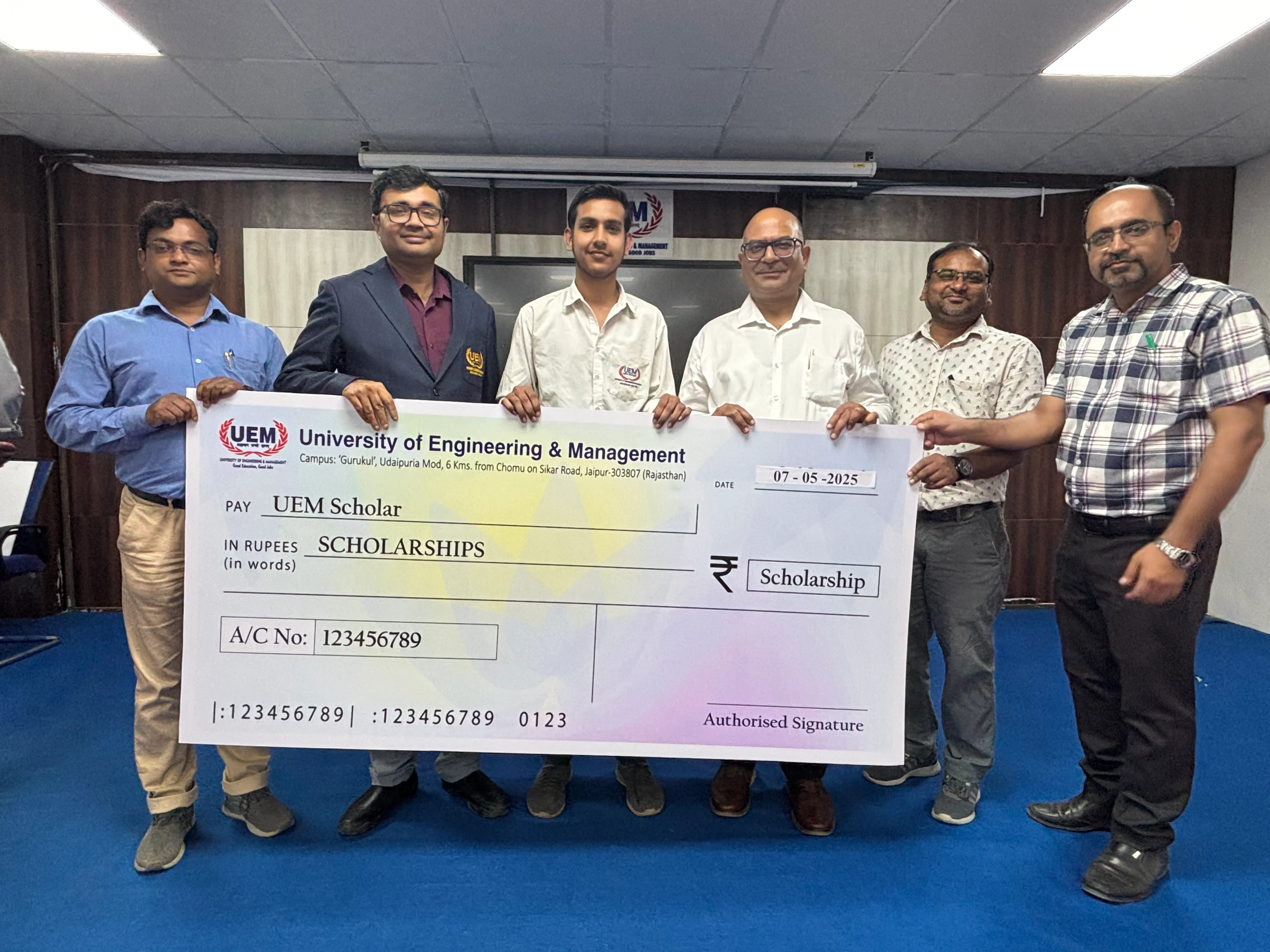UEM Jaipur Schloarships photo 24
