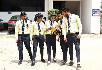 Lucknow Model College of Pharmacy Campus photo 4