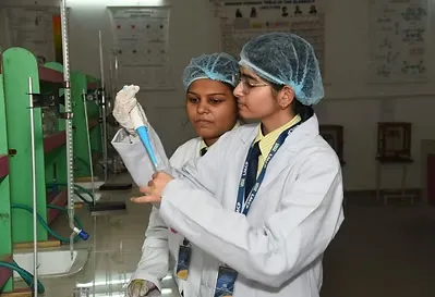 Lucknow Model College of Pharmacy Campus photo 7