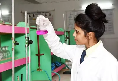 Lucknow Model College of Pharmacy Campus photo 1