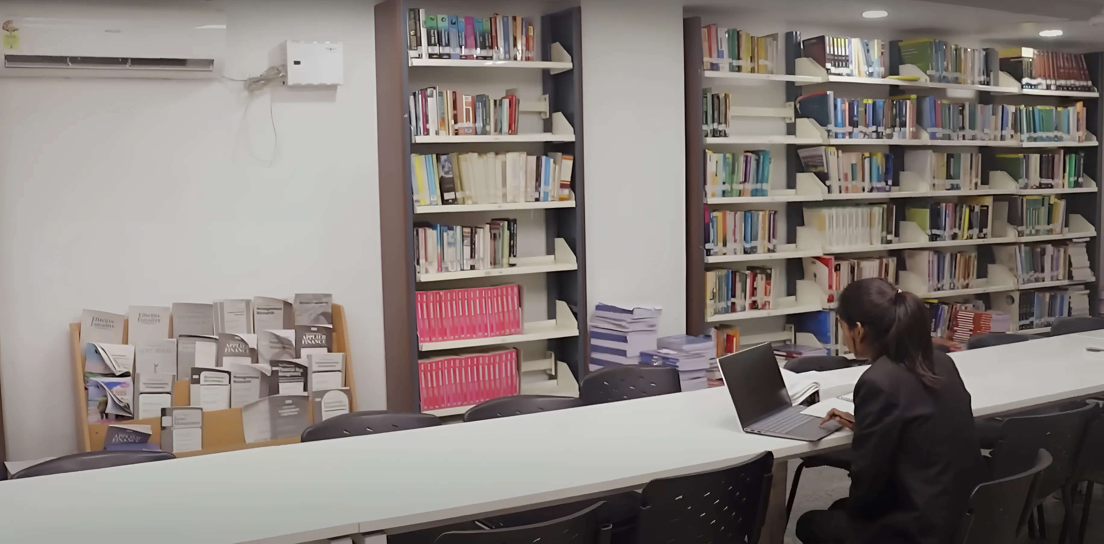 CIMAGE Group of Institutions Library photo 2