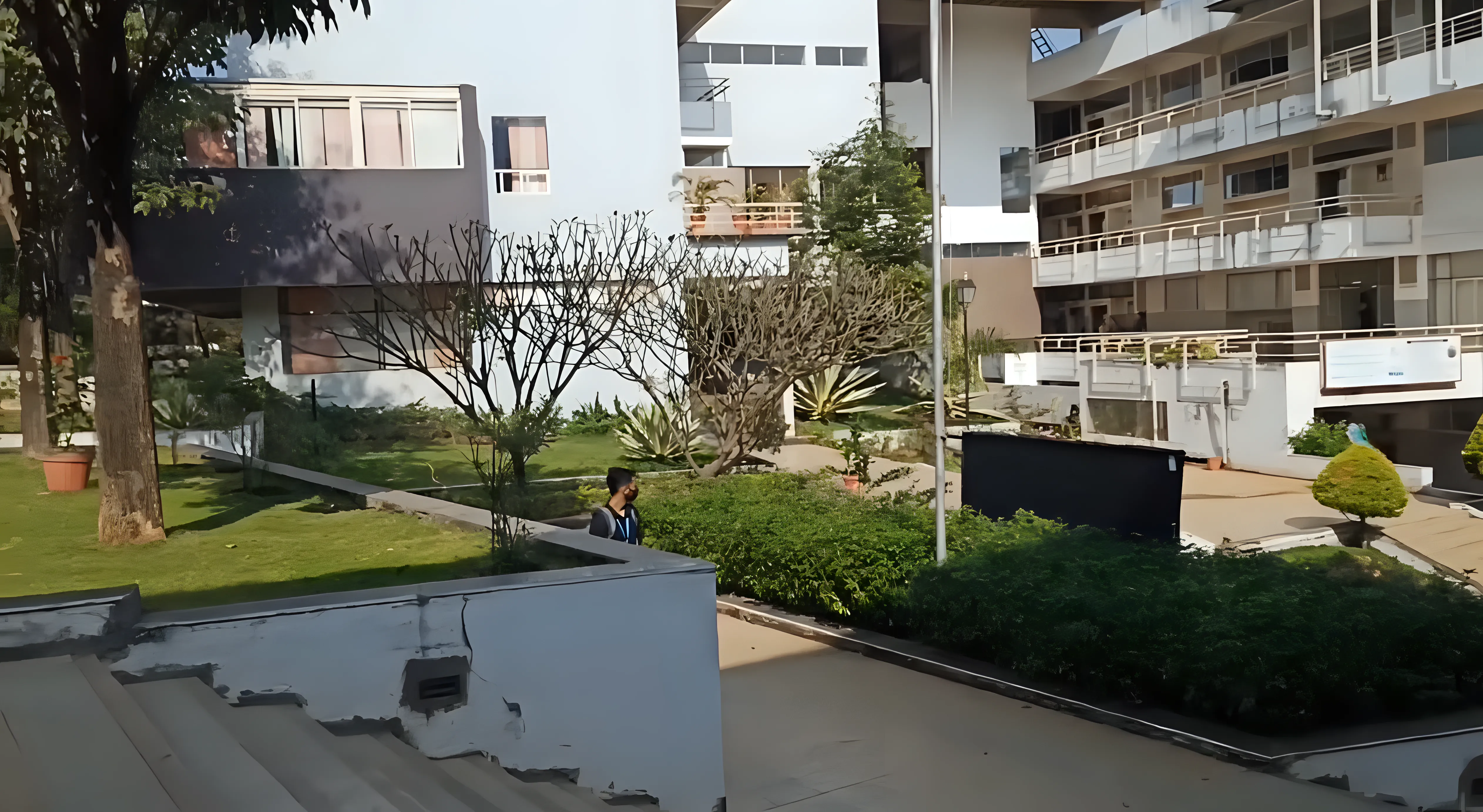 KLE Institute of Technology Hubli campus photo 9