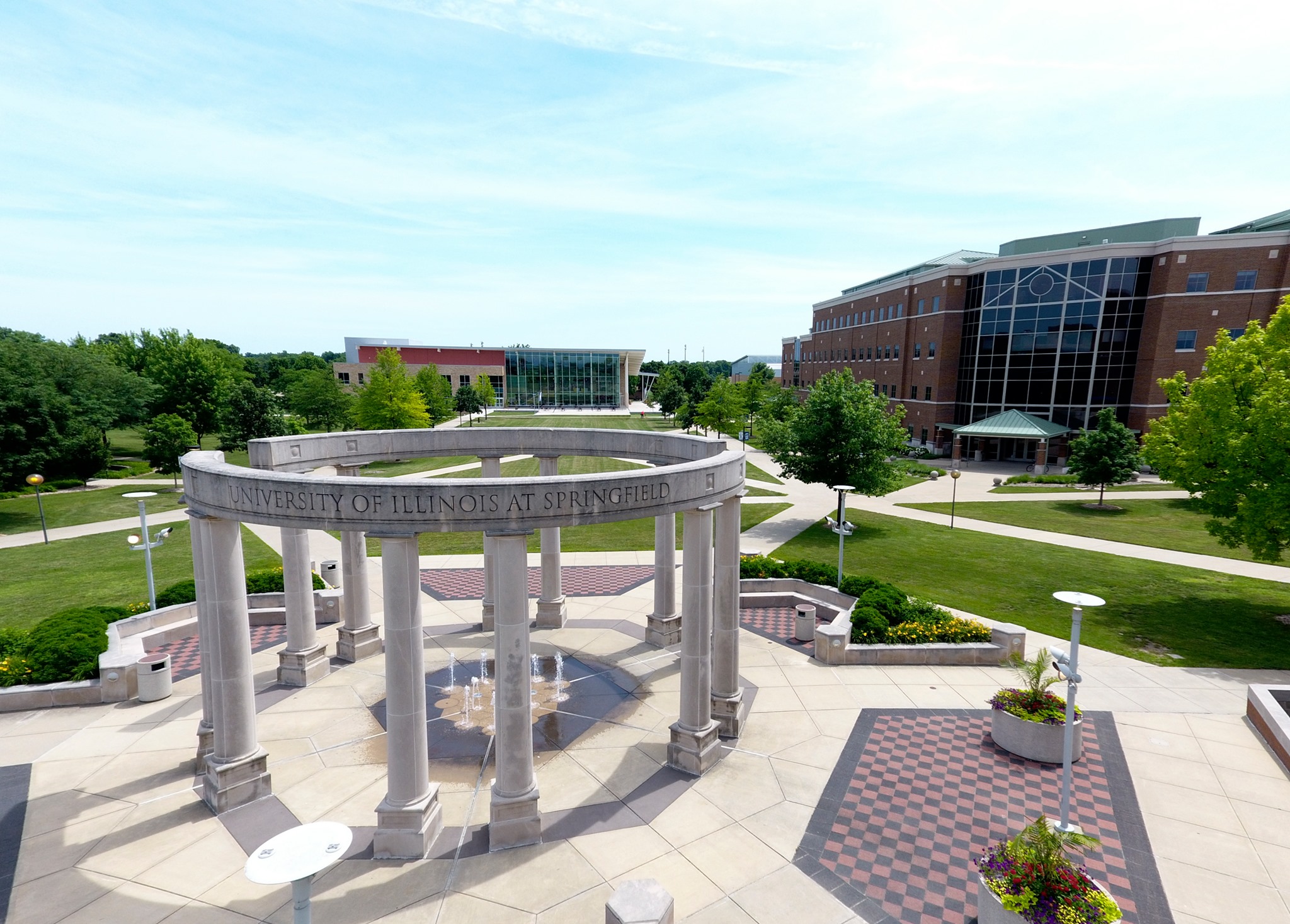 University of Illinois Admissions Acceptance Rate, Requirements