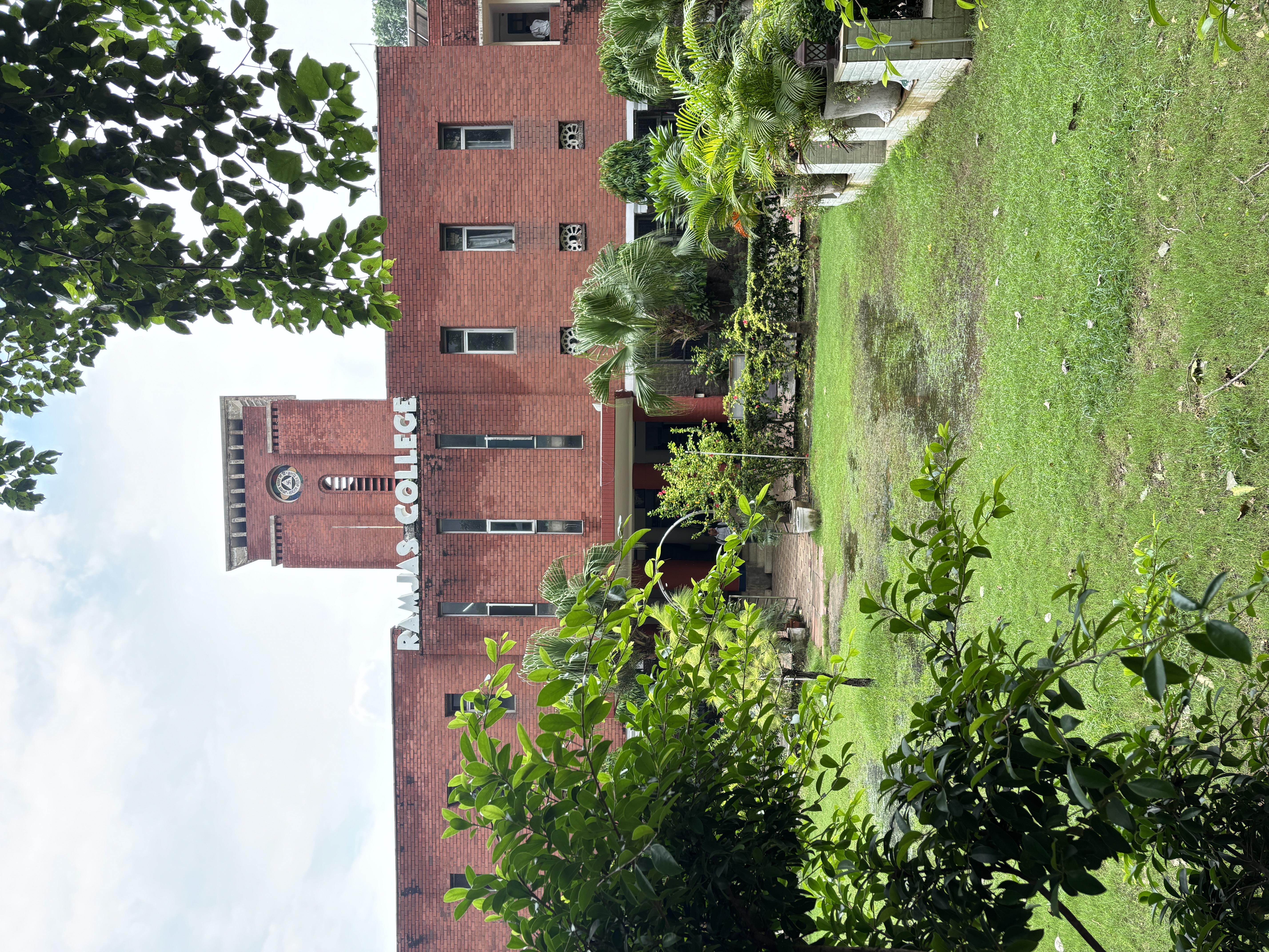 Ramjas College Academic Block/ Main Building media (15) by 1764581625_IMG_7924.jpeg