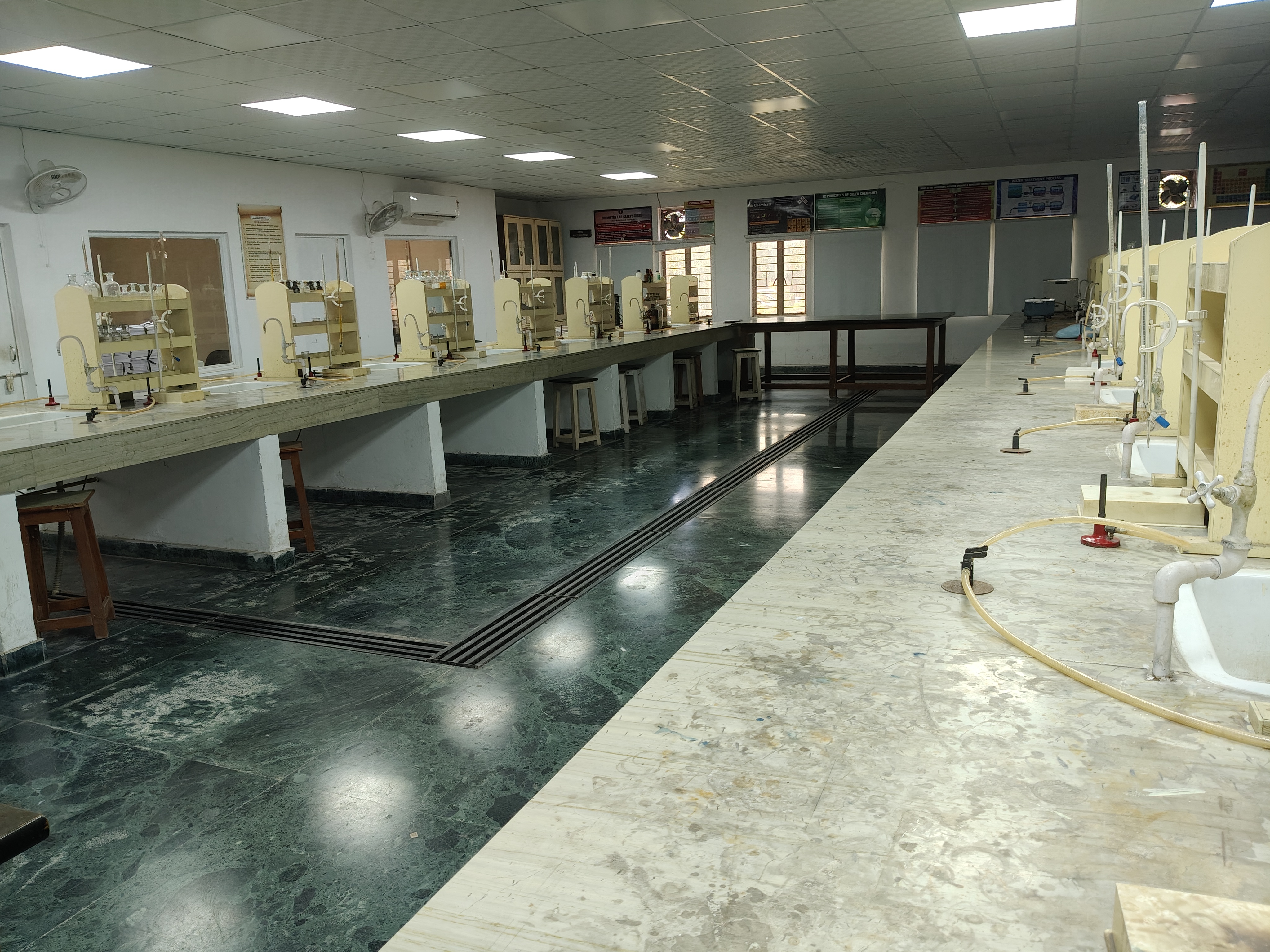 Dronacharya Group of Institutions Greater Noida Campus Labs media (7) by 1770041577_IMG20251208140603-Ajitesh{AJ}.jpg