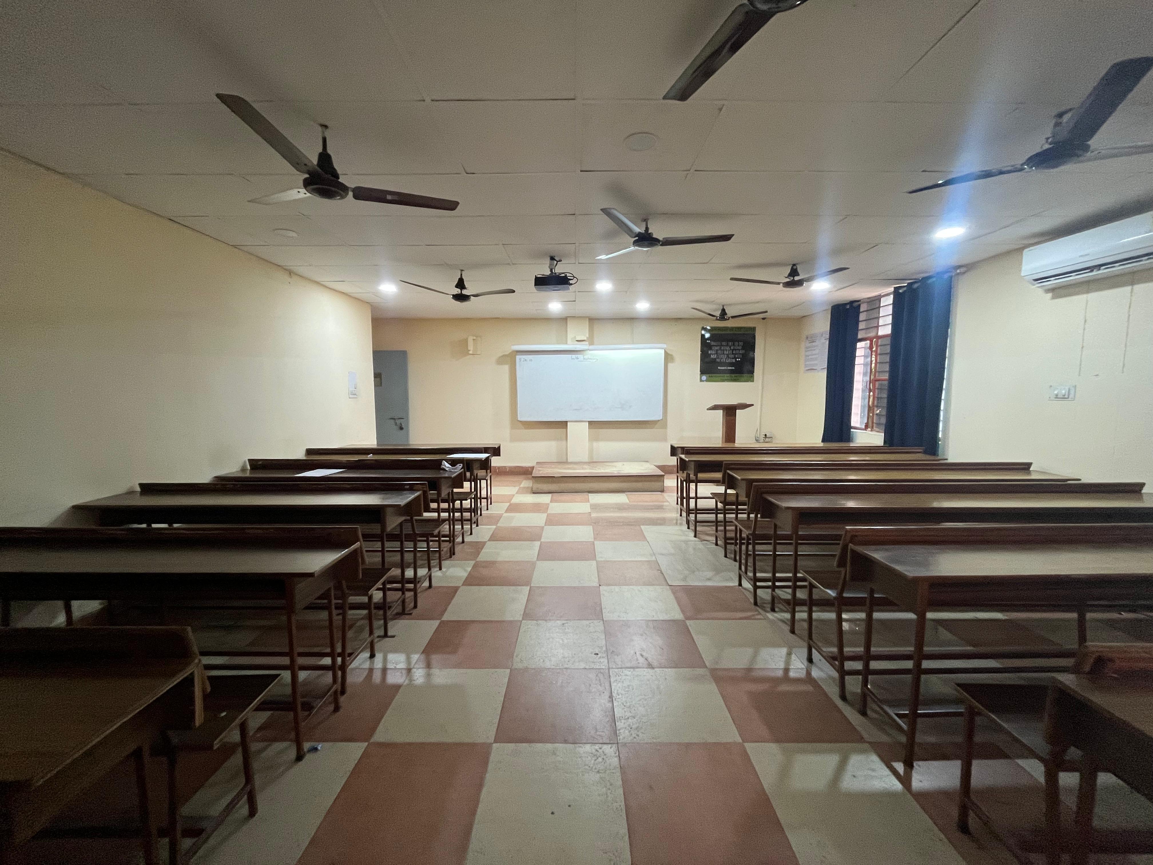 RKGIT Classroom media (8) by 1770041912_Classroom2.jpg