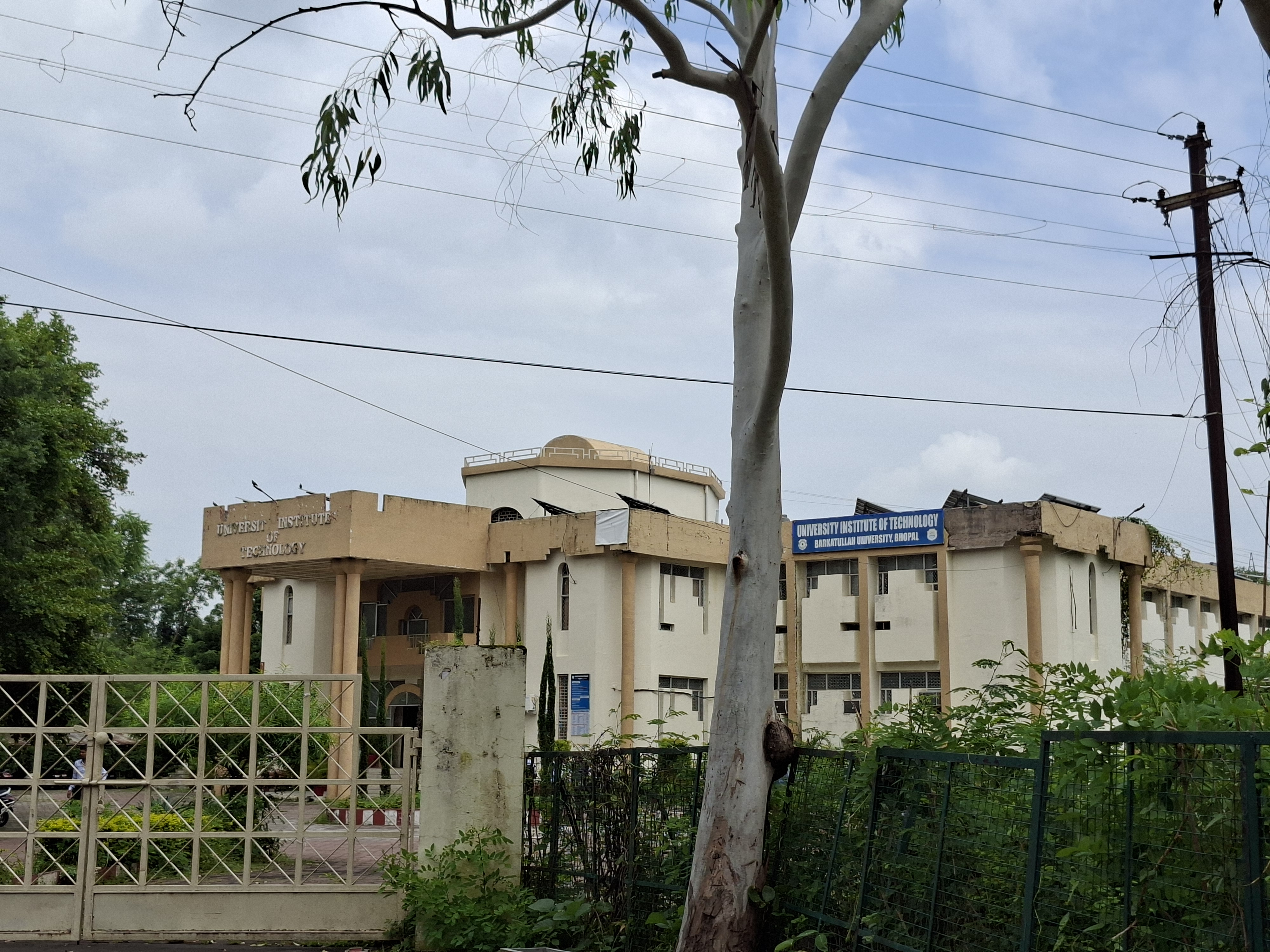 BU Bhopal Academic Block- Main Building media (8) by 1770042908_1000053515-YatendraSingh.jpg