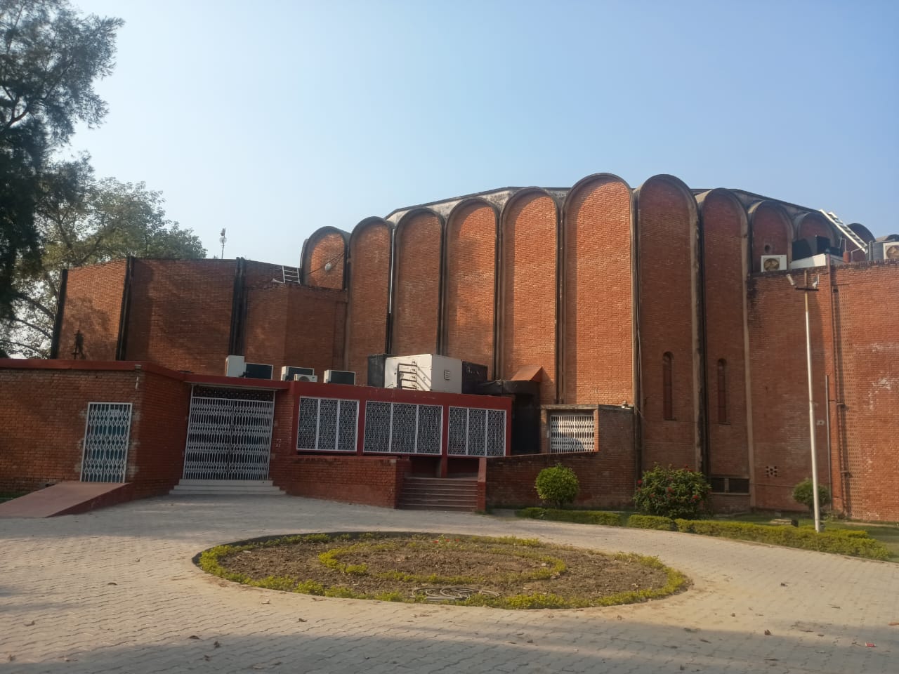AMU Academic Block- Main Building media (9) by 1770043329_WhatsAppImage2025-12-05at15.55.08.jpeg