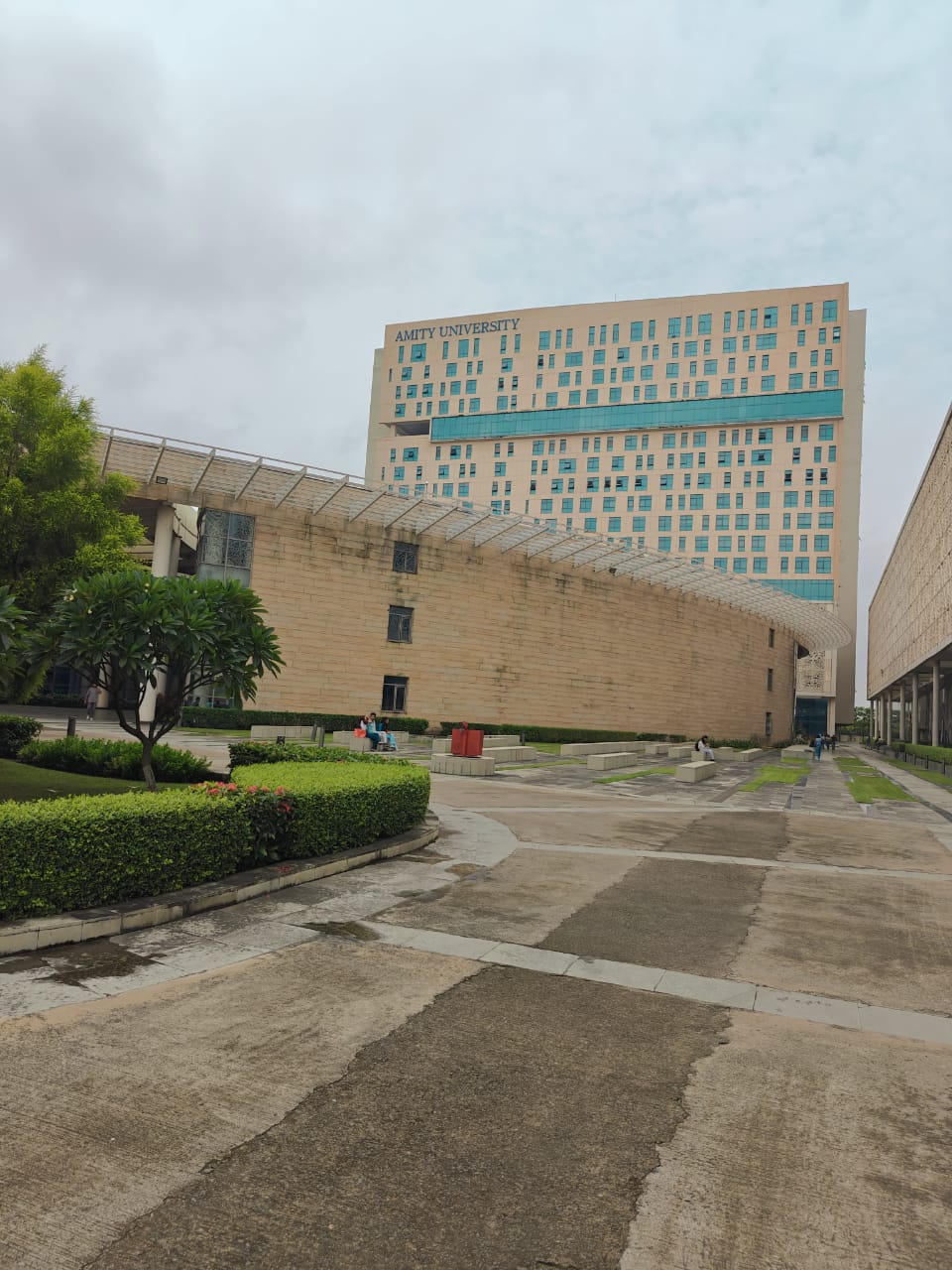 Amity University Kolkata Academic Block- Main Building media (3) by 1770044280_WhatsAppImage2025-11-27at7.27.24PM.jpeg